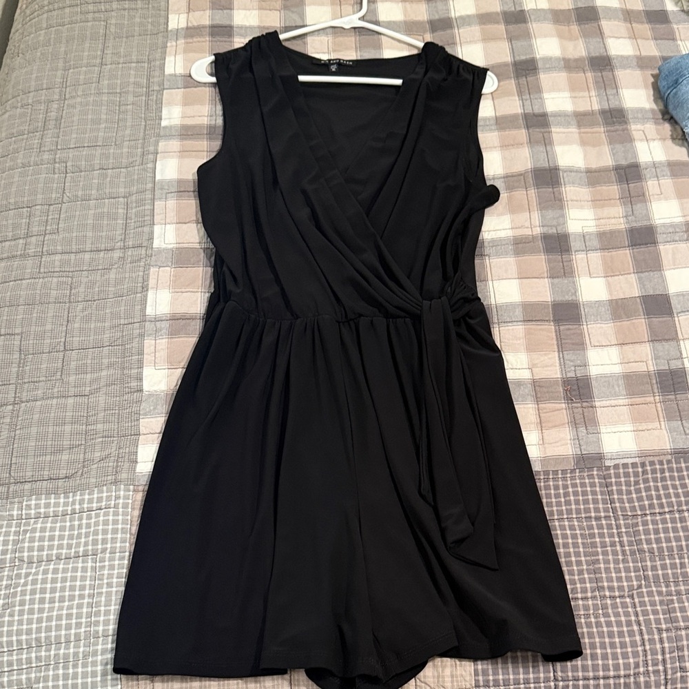 Elegant Black Sleeveless Romper
